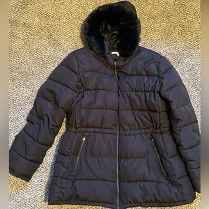 🥰 GAP Black Winter Parka Style jacket Warm!!!! With Faux fur hood